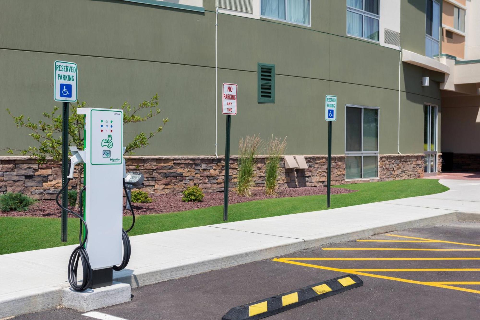 Courtyard By Marriott Elmira Horseheads Hotel Exterior photo